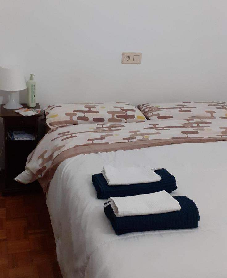 Habitacion Doble Privada En フィゲラス エクステリア 写真