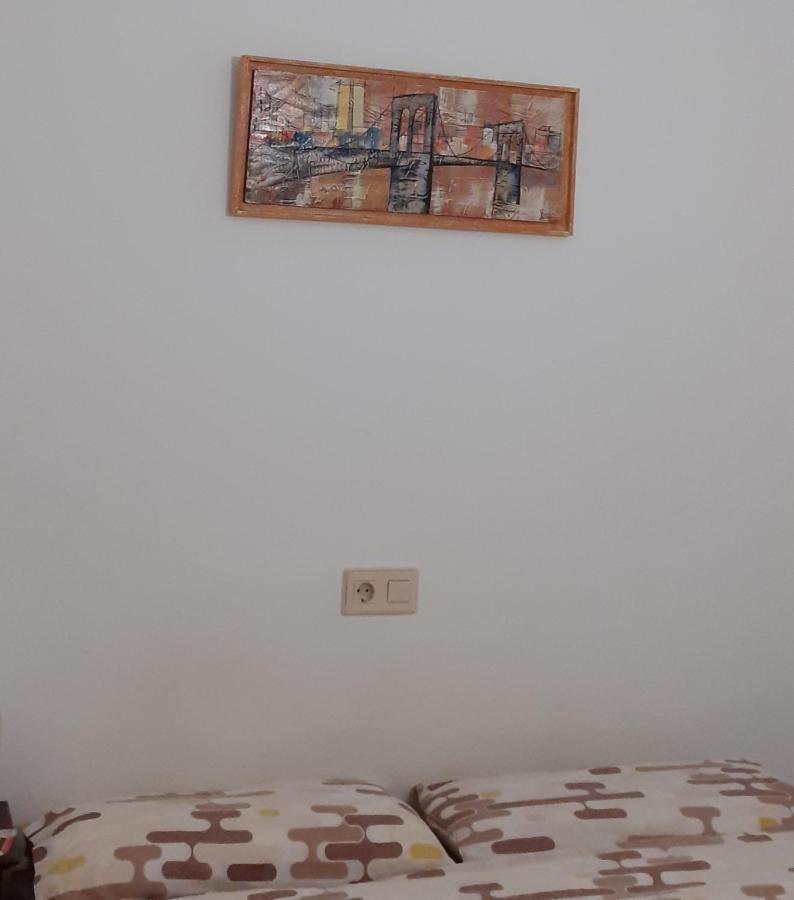 Habitacion Doble Privada En フィゲラス エクステリア 写真